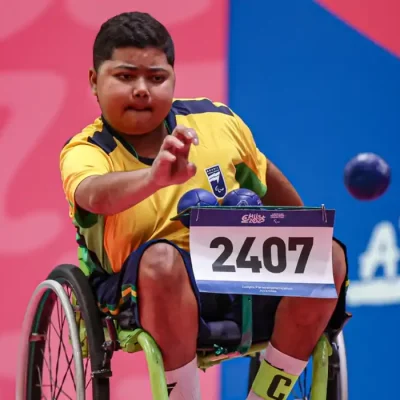 José Antônio Santos, de 19 anos, é campeão de bocha da classe BC4 (deficiências severas sem opção de auxílio) no Mundial da modalidade - em 3/08/2026
