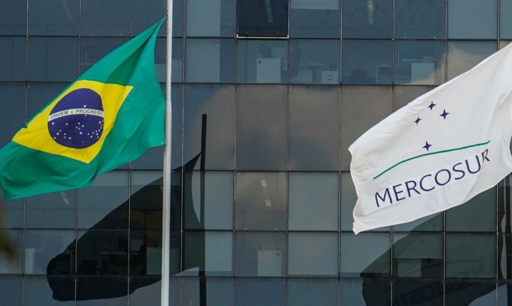 16/07/2026 - Brasília - Bandeira do Mercosul . Foto: Rafa Neddermeyer/Agência Brasil