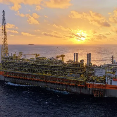 O navio-plataforma (FPSO) Alexandre de Gusmão, o quinto instalado no campo de Mero, no pré-sal da Bacia de Santos, alcançou o topo de produção, com 180 mil barris de óleo por dia (bpd). Foto: Petrobras/ Divulgação