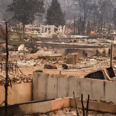 Imagem de um bairro devastado por incêndio em Spokane, Estado de Washington
3 de agosto de 2026
REUTERS/David Ryder