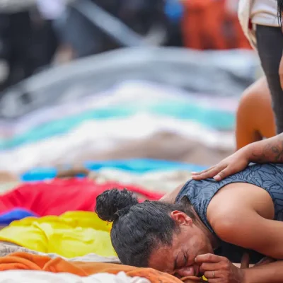 Rio de Janeiro (RJ), 22/12/2025 - Retrospectiva 2025 - Foto feita em 28/10/2025 - Dezenas de corpos são trazidos por moradores para a Praça São Lucas, na Penha, zona norte do Rio de Janeiro. Operação Contensçao.
Foto: Tomaz Silva /Agência Brasil