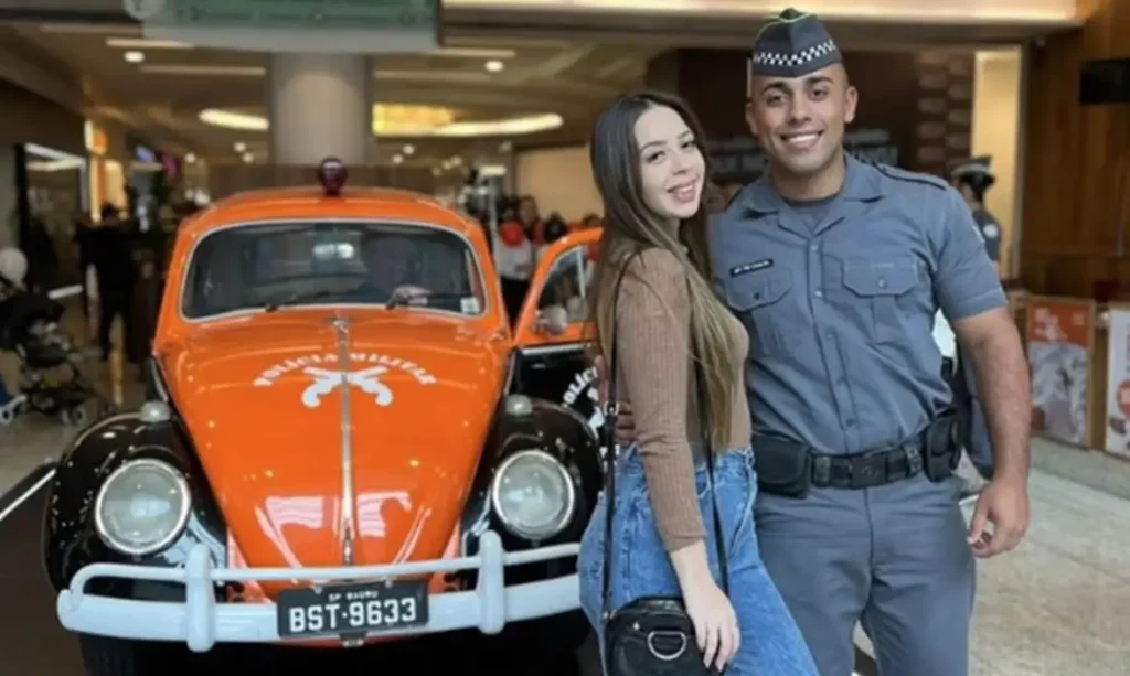 Embu das Artes (SP), 07/09/2026 - FOTO DE ARQUIVO - Larissa Cruz Morata morreu com um tiro na cabeça no banheiro da casa em que morava com o policial. Quem acionou a PM foi o companheiro da vítima, identificado por parentes como Vinícius Costa Silva. Foto: Vinícius Costa Silva/Instagram