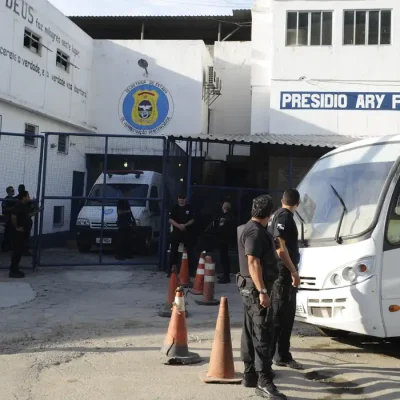 Rio de Janeiro - O ex-deputado Roberto Jefferson, condenado no processo do mensalão, deixou o Presídio Ary Franco e seguiu  para o Hospital Penitenciário, no Complexo de Gericinó, em Bangu (Tomaz Silva/Agência Brasil)