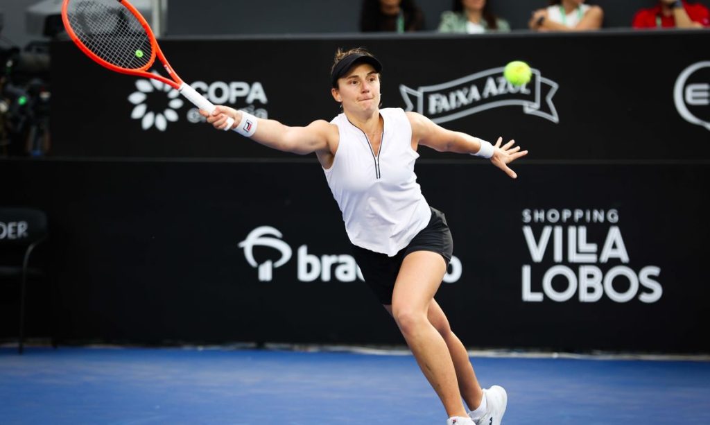 São Paulo (SP), 19/09/2026 - Tenista Nadia PODOROSKA joga na quadra durante SP Open de Tenis. Foto: Maria Esther Bueno/SPOpen