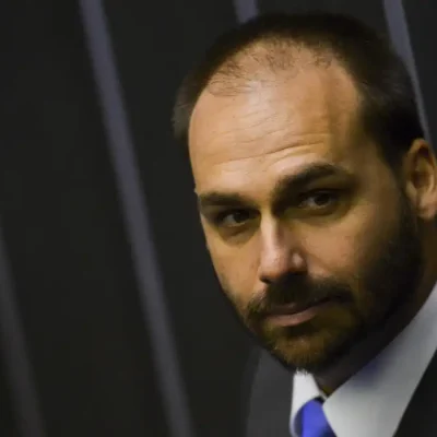 Deputado Eduardo Bolsonaro durante sessão de posse dos deputados federais para a 56a Legislatura.