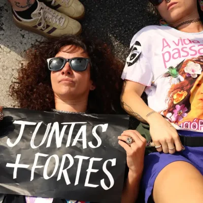 São Paulo (SP), 07/12/2015 - Ato nacional pelo fim da violência contra as mulheres, com o tema Basta de feminicídio. Queremos as mulheres vivas!, na Avenida Paulista. Foto: Rovena Rosa/Agência Brasil
