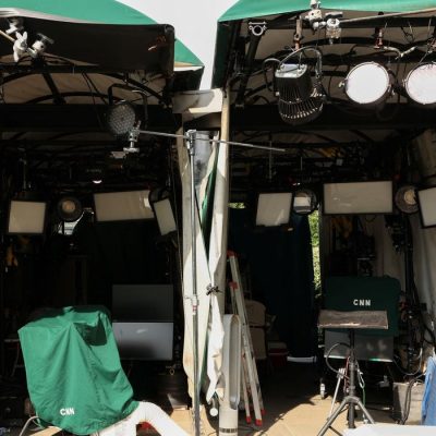 CNN broadcast tents sit vacant at the White House grounds after US President Donald Trump banned three major news outlets – CNN, MS NOW and Politico from the White House, in Washington, D.C., US, September 21, 2026. REUTERS/Kevin Lamarque