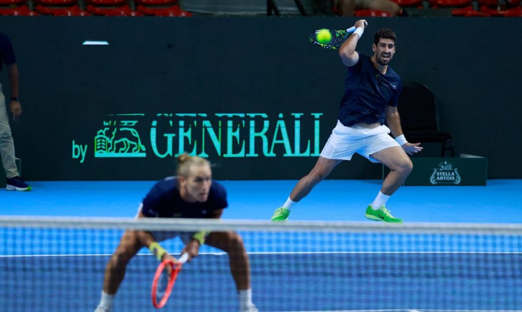 Tenistas Orlando Luz e Rafael Matos. Brasil bate Suíça e avança na Copa Davis. Foto: Luiz Candido/CBT