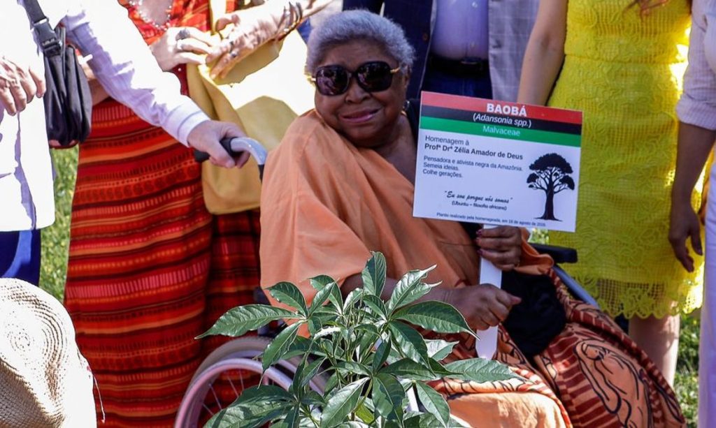 Professora Zélia Amador de Deus