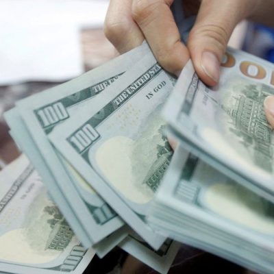 Notas de dólar
16 de maio de 2016
REUTERS/Kham
