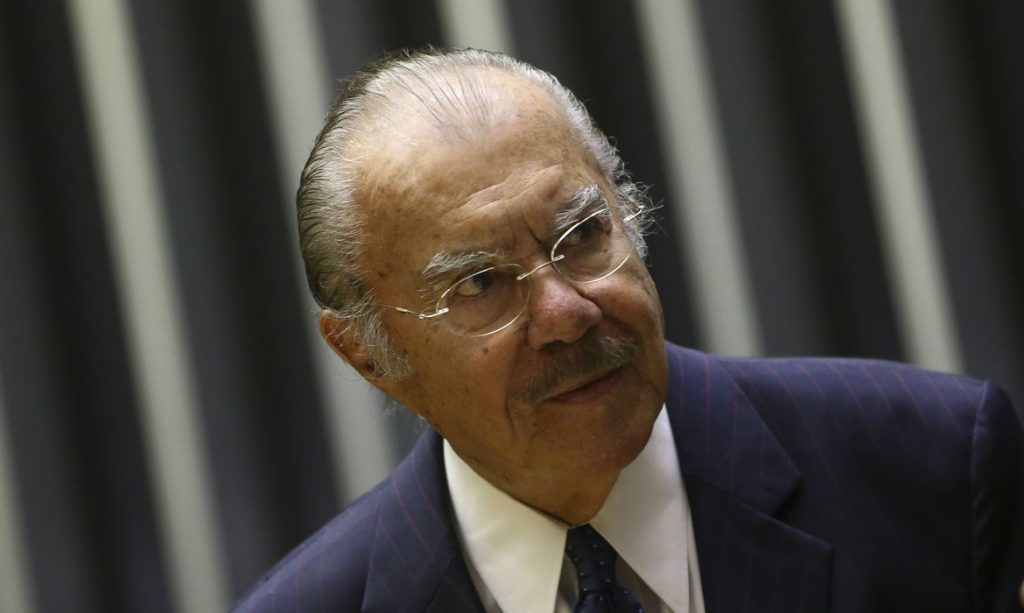 O ex-presidente José Sarney durante sessão solene em homenagem aos 103 anos do  nascimento de Ulysses Guimarães.
