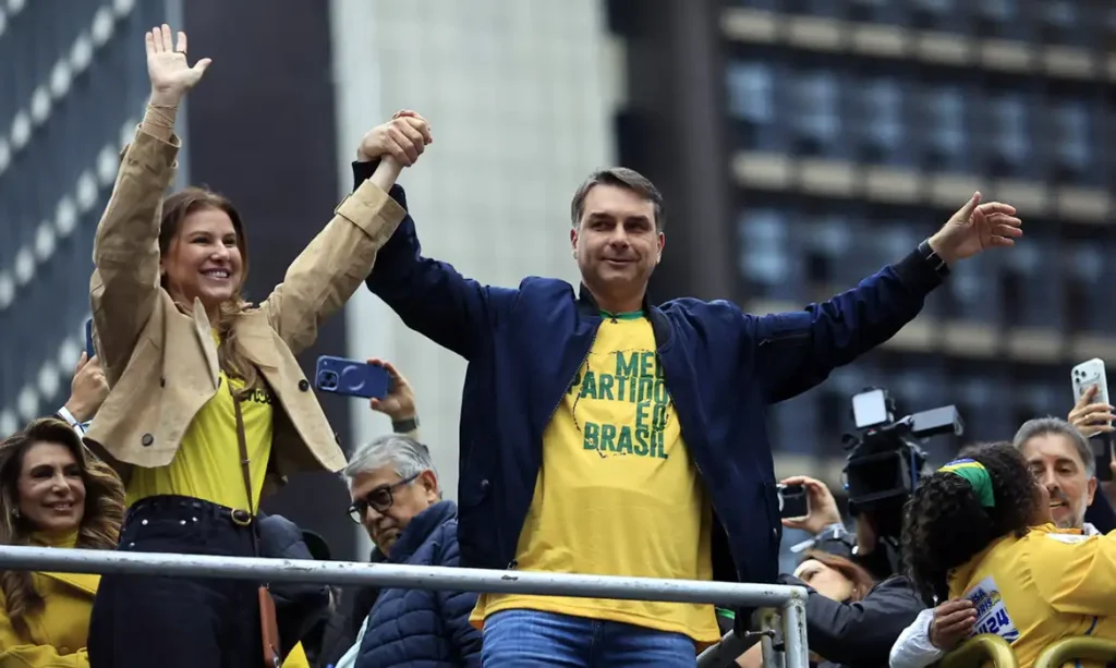 São Paulo (SP), 07/09/2026. - O candidato à Presidência da República, Flávio Bolsonaro, durante ato na Avenida Paulista. Foto: Paulo Pinto/Agencia Brasil