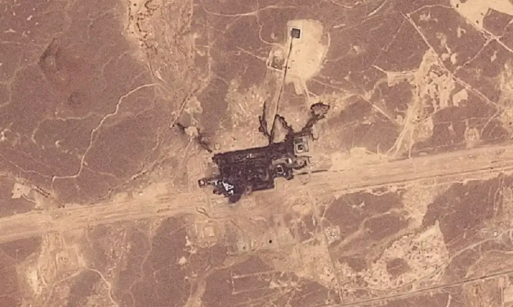 Arábia Saudita - 12/09/2026 - Imagem de satélite mostra danos nas instalações do oleoduto Leste-Oeste na região de Hejaz, na Arábia Saudita 11 de setembro de 2026 . foto: Planet Labs PBC/Divulgação via REUTERS