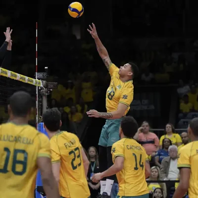 Rio de Janeiro (RJ), 20/09/2026 - Lance de jogo enrre Brasil e Argentina válido pelo Campeonato Sul-Americano Masculino de Vôlei. Foto: Maurício Val/Dhavid Normando/CBV