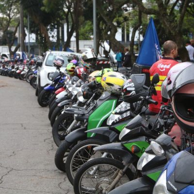 São Paulo (SP), 29/09/2023 - Concentração da 1ª greve dos entregadores por aplicativos em frente a sede da SindimotoSP, no Brooklin. Foto: Rovena Rosa/Agência Brasil