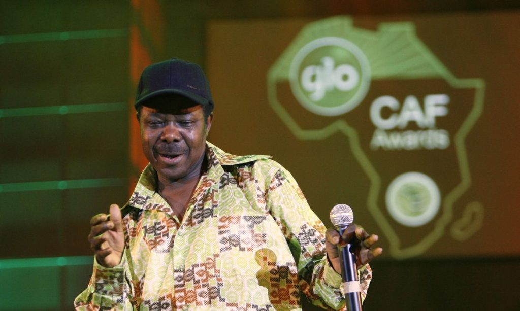 King Sunny Ade of Nigeria performs during the 2007 African Footballer of the Year award ceremony in Lome February 1, 2008. REUTERS/Luc Gnago (TOGO)