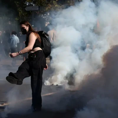 Estudantes franceses protestam em Saint-Denis, perto de Paris
1º de outubro de 2026 REUTERS/Abdul Saboor